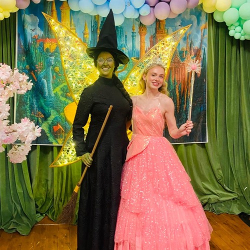 LIVE: Elphaba & Glinda